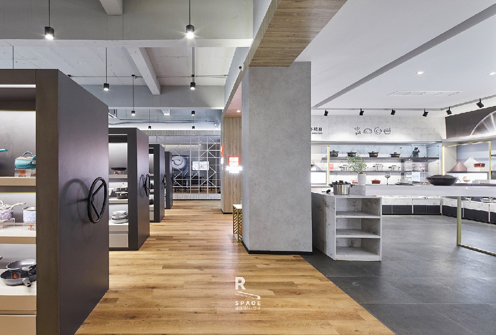 鄭州產(chǎn)品設(shè)計公司如何讓產(chǎn)品包裝高大上?包裝設(shè)計的突破點都有哪些?